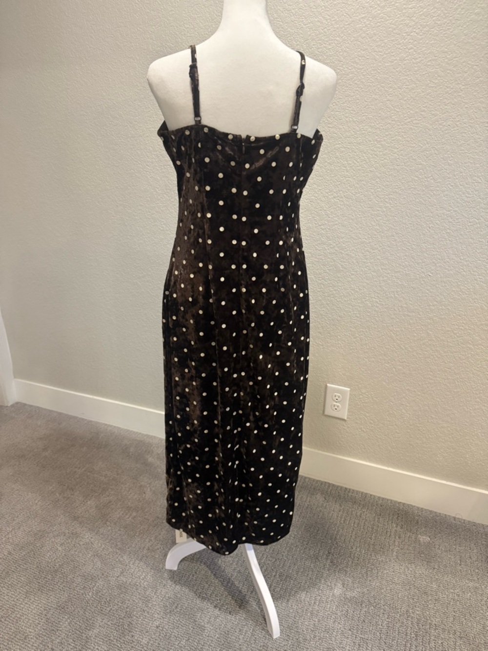 Commense Velvet Polka Dot Lace-Trim Cami Midi Dress - Picture 5 of 12